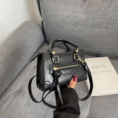 Black Retro Motorcycle Bag for Women 2026 Spring/Summer