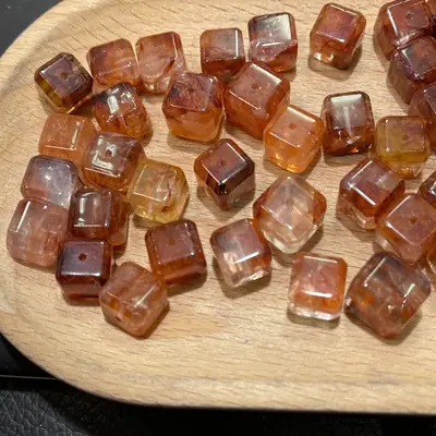 Natural Red Glue Flower Jewelry Sugar Cube DIY Accessories 10mm Spot Direct Sales
