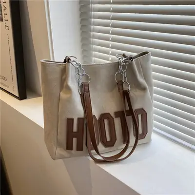 Black Chain Shoulder Bag for Women Large Capacity Casual Tote