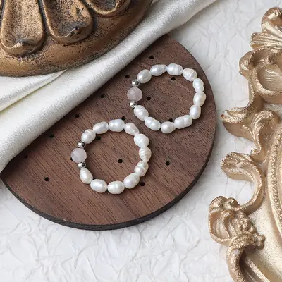 Natural Freshwater Pearl Bracelet with Elastic Band