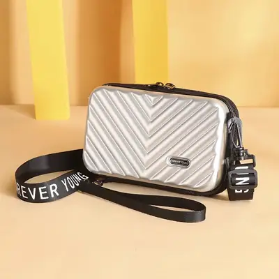 Red Textured Shoulder Bag for Women 2025 Winter Fashion