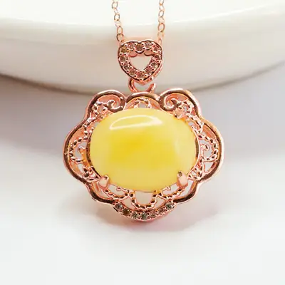 Natural Honey Necklace with Rose Gold Pendant