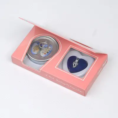 Pearl Clams with Pendant Necklace Gift Box Set