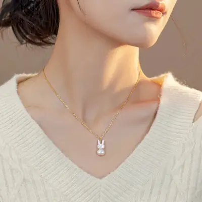 Rabbit Pearl Clavicle Necklace Light Gold