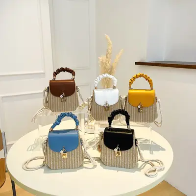 Women's Straw Crossbody Bag Brown 2023