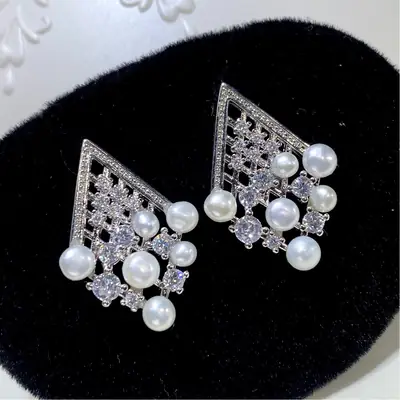 18K Gold Pearl Earrings for Women Elegant Jewelry