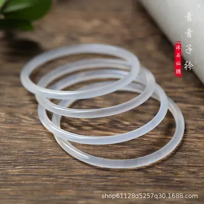 Wholesale Jingle Bracelet Ancient Style Lychee Jelly Chalcedony