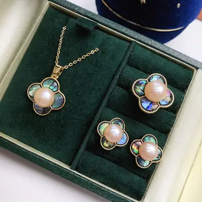 Pearl Flower Necklace Set with Abalone Shell Pendant