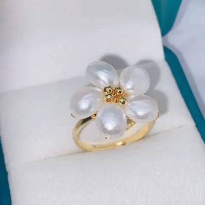 Sweet Light Luxury Five-Petal Pearl Ring