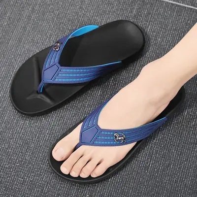 Slippers Men's Summer Bathroom Household Korean Style Outdoor Clip Flip-Flops Men's Beach Sandals Sandals Casual Trendy Shoes