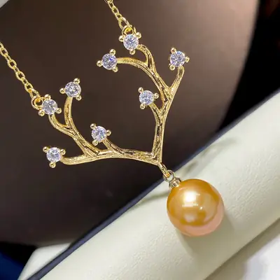 Natural Freshwater Gold Pearl Pendant Necklace for Women