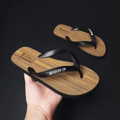 2022 Summer New Men's Casual Vietnamese Slippers Korean Fashionable Beach Flip-Flops Outdoor Fashion Sandals