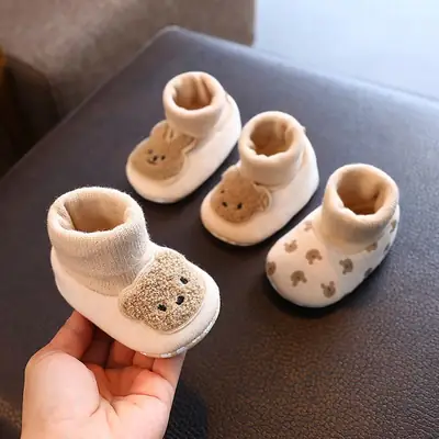 Spring and Autumn Soft-Soled Baby Shoes for Infants, Cartoon Shoes for Toddlers, Non-Slip Cloth-Soled Shoes for 6-12 Months, Pre-Walking Sneakers