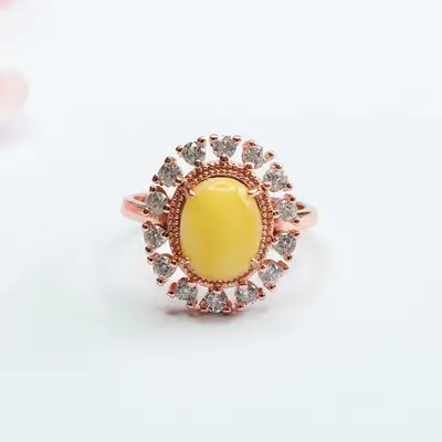 Guan Yu Yellow Amber Ring with Rose Gold Design