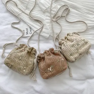 Crossbody Bag for Girls 2026 New Trendy Straw Woven Mini