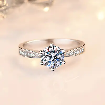 Clearance Mosan Diamond Ring Female 1-2 Karat Platinum PT950