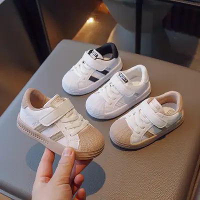 Boys and girls board shoes Joker spring and autumn baby toddler shoes children's kindergarten small white shoes baby shoes a generation of hair