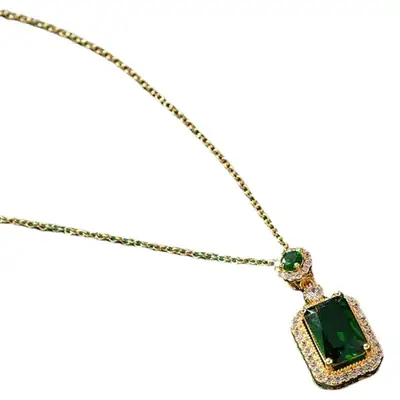 Red Gemstone Necklace for Women Spring Summer Elegant Design