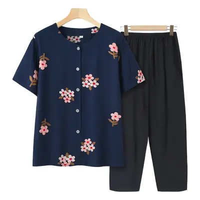 Mom's Floral Embroidered Short Sleeve Top