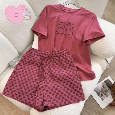 Women Green Embroidered Crossbody Shorts Set