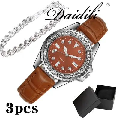 Green Quartz Watch with Diamond-Encrusted Plate for Women