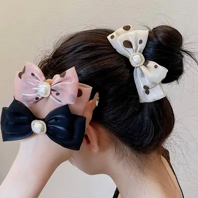 Pink Bowknot Hair Clip with Pearl Centerpiece
