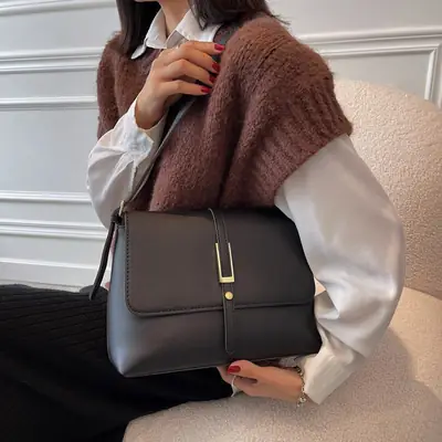Black Leather Crossbody Bag for Women 2023