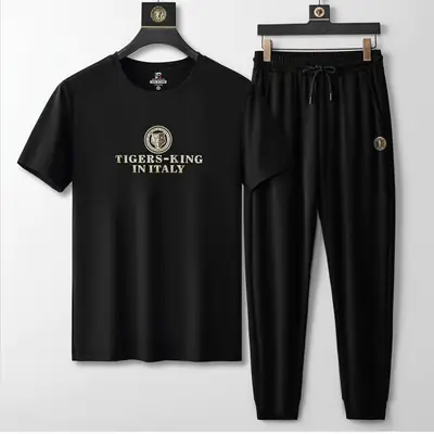 Men's Round Neck Short-sleeved T-shirt Casual Suit Men's Summer Ice Silk Summer Half-sleeved Fashionable High-end Sports Suit