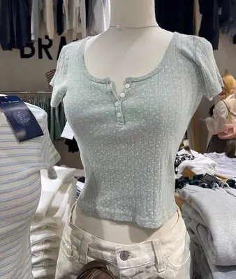 Green Polka Dot 4-Button Short T-Shirt