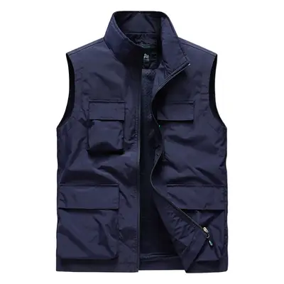 Men's Black Sleeveless Fishing Vest with Multiple Pockets