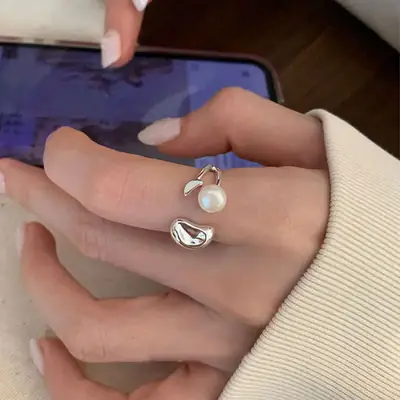 Ganjia 925 sterling silver elegant simple plain exquisite fashion black epoxy flower ring irregular ring personality