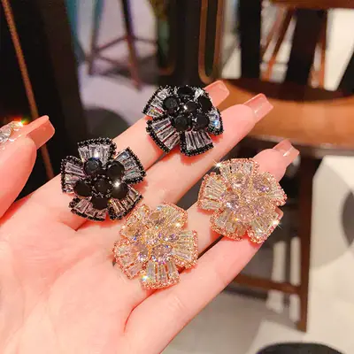 2023 Full Diamond 3D Flower Earrings for Women