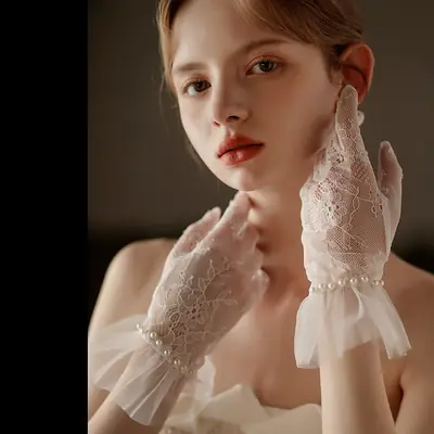 Bridal Lace Gloves Pearl Butterfly Set