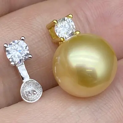 Sterling Silver Pearl Pendant with Single Diamond