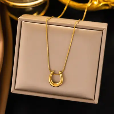 Gold U-Shaped Necklace for Women Wholesale 2023