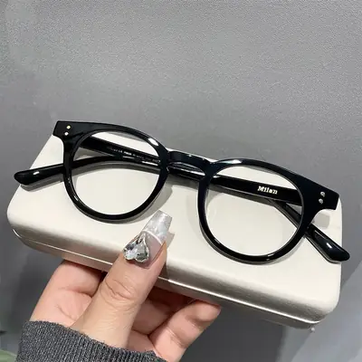 Black Rimmed Women's Myopia Glasses Retro Round Frame