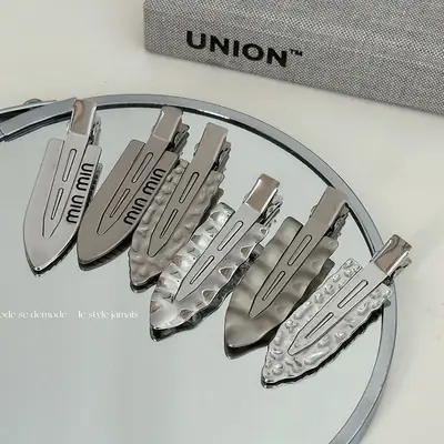 Silver Seamless Hairpin Clip for Women