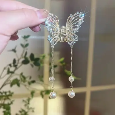 Light Luxury Sparkling Butterfly Hairpin with Diamond Tassels