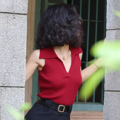 Black V-Neck Knitted Vest for Women with Shoulder Sleeve