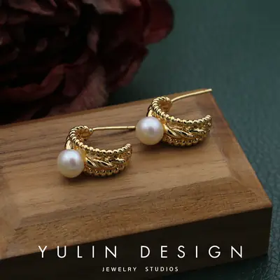 Vintage Court Armored Pearl Earrings Gold Tone