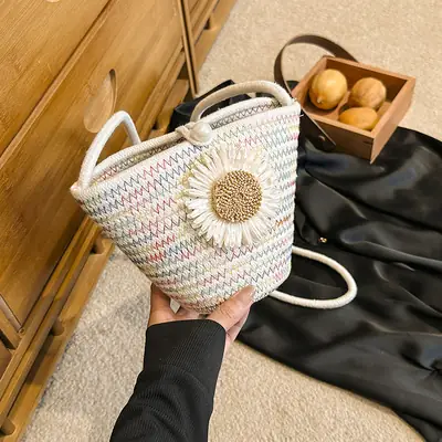 Women's Fresh Flower Shoulder Bag 2023 Summer