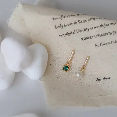 Meimei Drops Asymmetric Pearl Emerald Earrings for Women