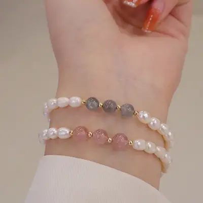 Natural Freshwater Pearl Bracelet with Strawberry & Moonlight Stones