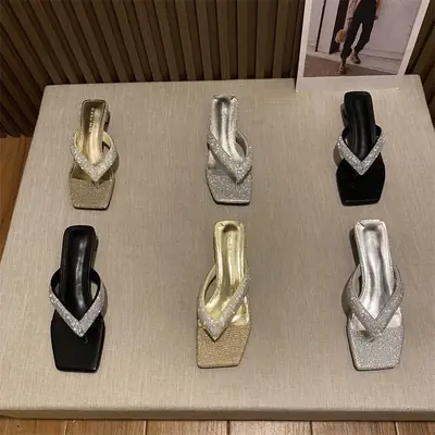 Women's shoes 2023 Summer new style slippers high heel rhinestone flip flops European and American stiletto solid color square toe flip flops