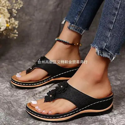European and American Foreign trade plus size slippers for women 2022 spring and summer New Fashion Wedge Flip flops outdoor beach slippers for women