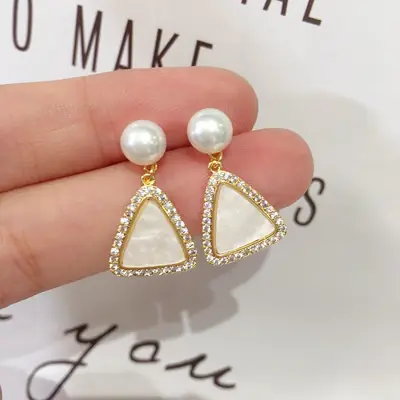 Natural Pearl Earrings 18K Gold Geometric Triangle Design