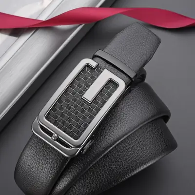 Men Black Leather Belt with G Buckle