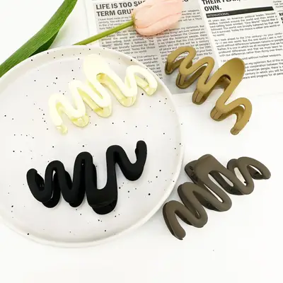 2025 Matte Curved Wave Hair Clip for Women Large Hairpin