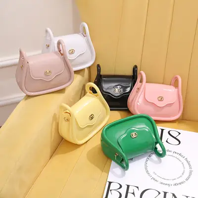 Women's Green Shoulder Bag 2023 Fashion Trend