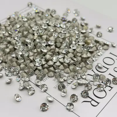 33 Cut Pointed Bottom Round White Fake Rhinestones